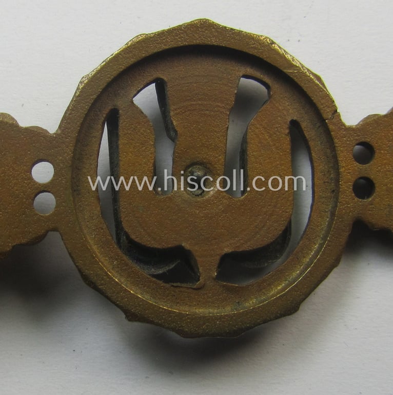 Stunning - and truly detailed! - 'Buntmetall'-based- (albeit non-maker-marked) specimen of a WH (Luftwaffe) 'Frontflugspange für Kampfflieger in Bronze' that comes stored in its early-war-pattern etui as issued