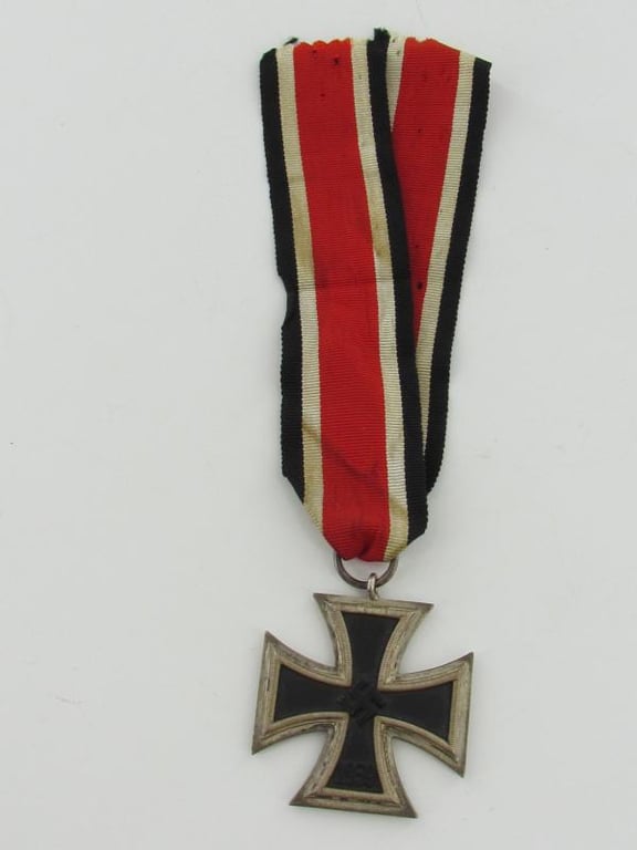 WH/SS Iron Cross Second Class ( EK2 ) Unmarked