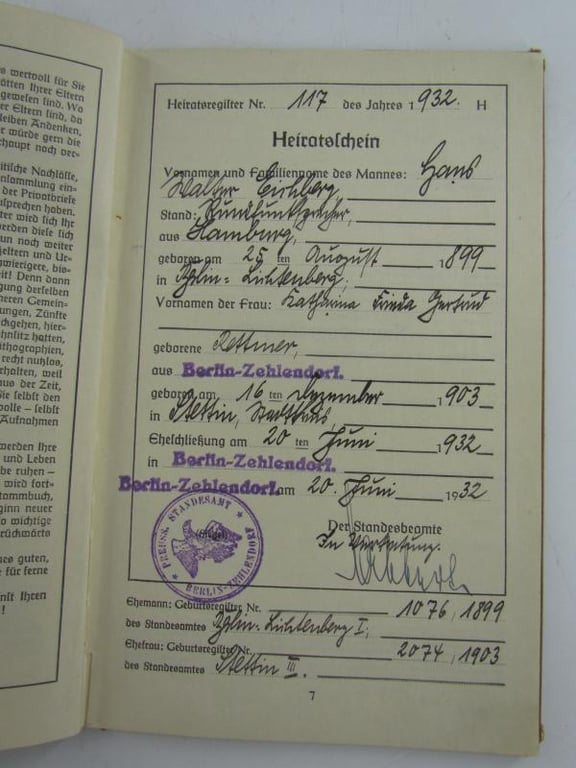 Book : Deutsches Einheits- Familien Stambuch