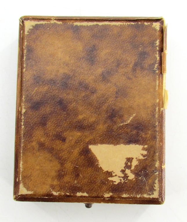 Watch box from the Alpina-Gruen watch factory