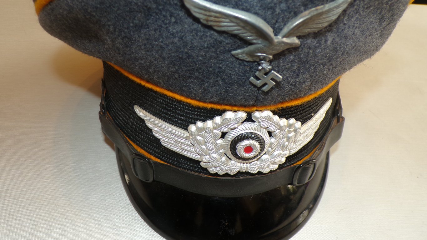 Dead-Mint Unissued Luftwaffe Flieger/NCO Visor Cap