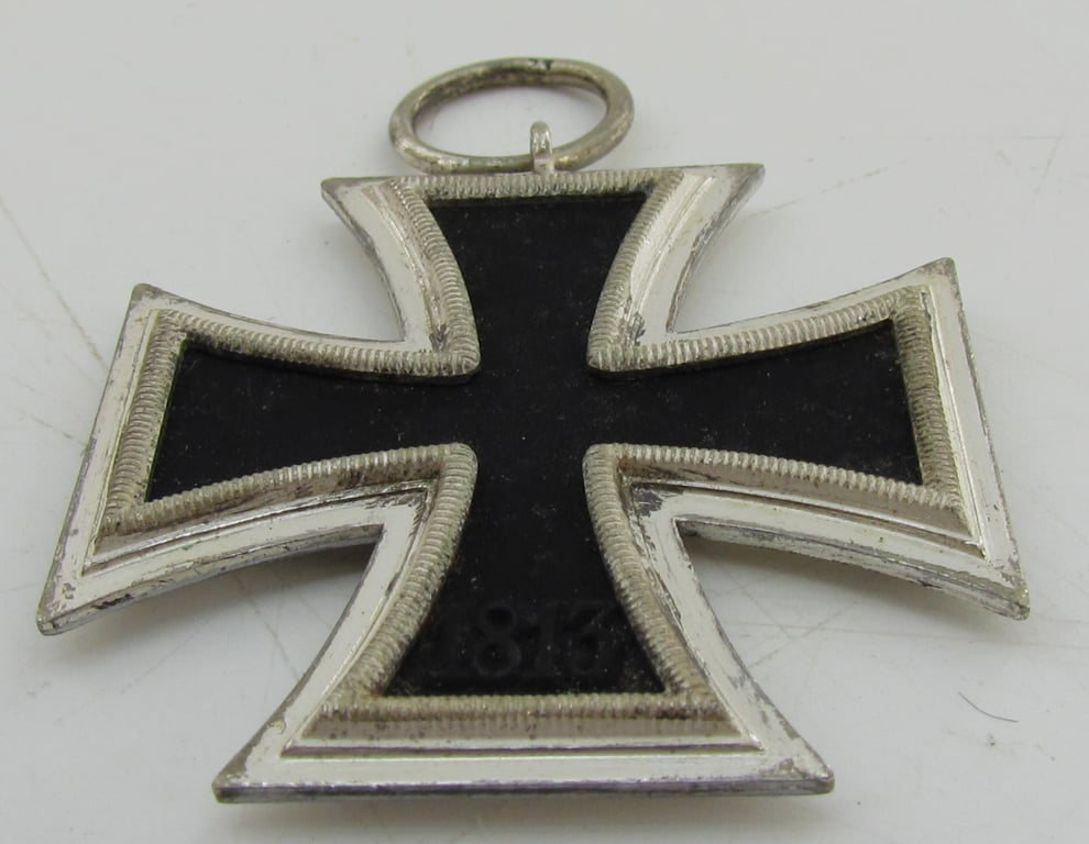 Iron Cross 2nd Class 1939 (Eisernes Kreuz 2. Klasse)– Maker 23