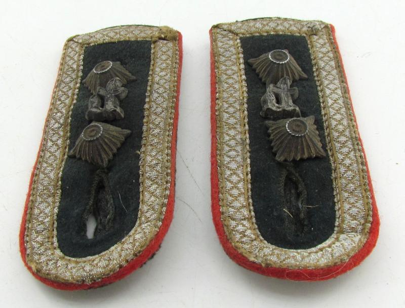 Wehrmacht ( Heer ) Oberfeldwebel Panzerjäger Shoulder Boards