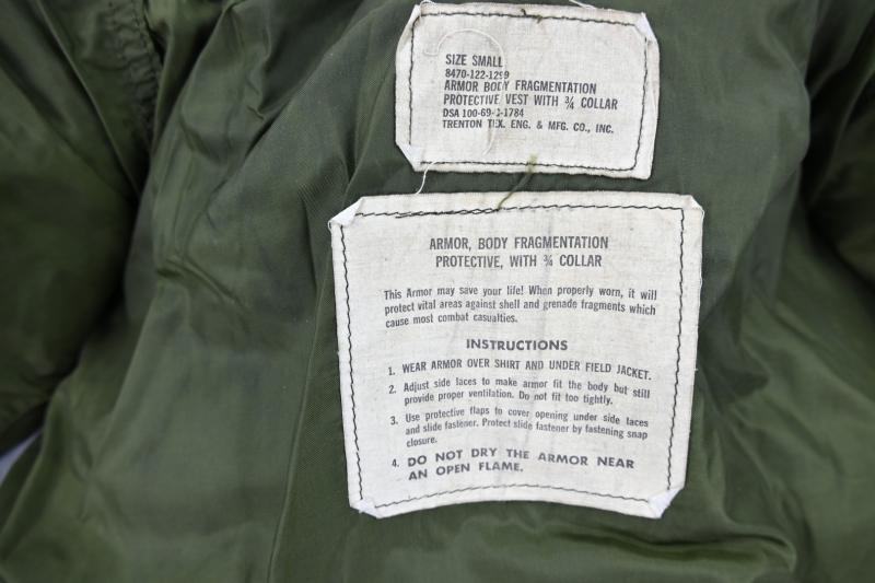 US Vietnam War M69 Armor Body Fragmentation Protective Vest