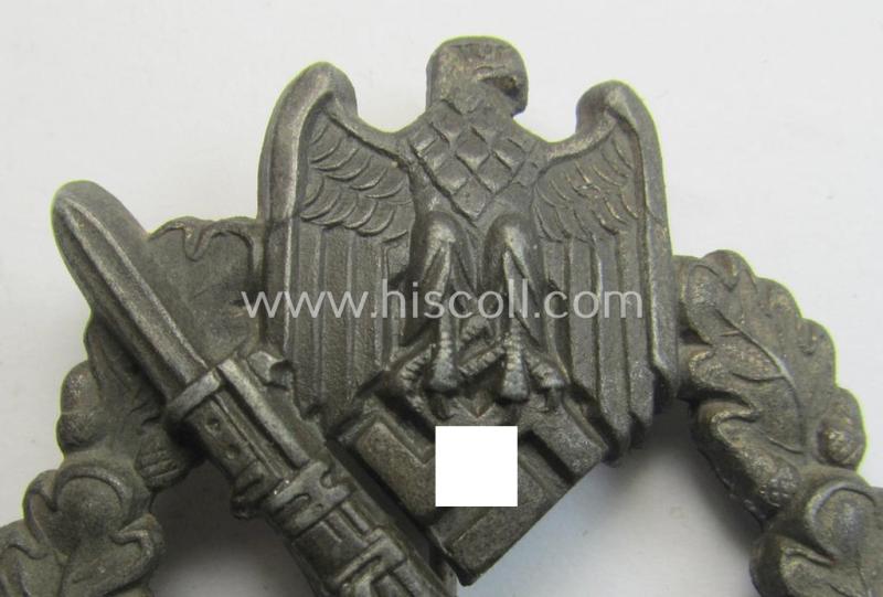 Superb - and/or truly detailed! - 'hollow-back'-pattern 'Infanterie-Sturmabzeichen in Bronze' being a clearly maker- (ie. 'A'-) marked example by the: 'Assmann'-company as executed in bronze-toned- and zinc-based metal (ie. 'Feinzink')