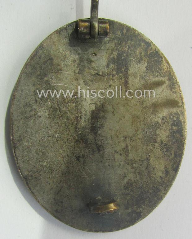 'Verwundeten-Abzeichen in Silber' being a fairly luxuriously-styled, non-maker-marked- and/or typical 'Buntmetall'-based example that comes stored in its generic, etui as issued and/or recently found