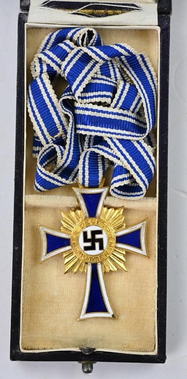German Mother's Cross in Gold with case