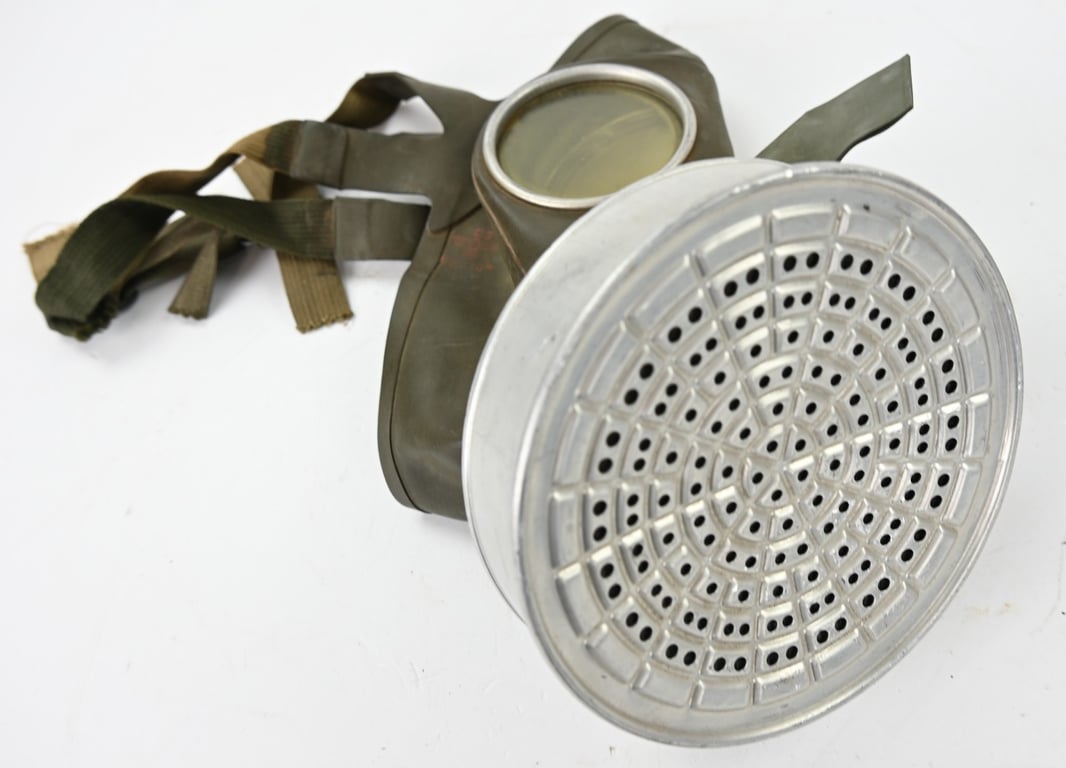 German Third Reich Civil Gasmask