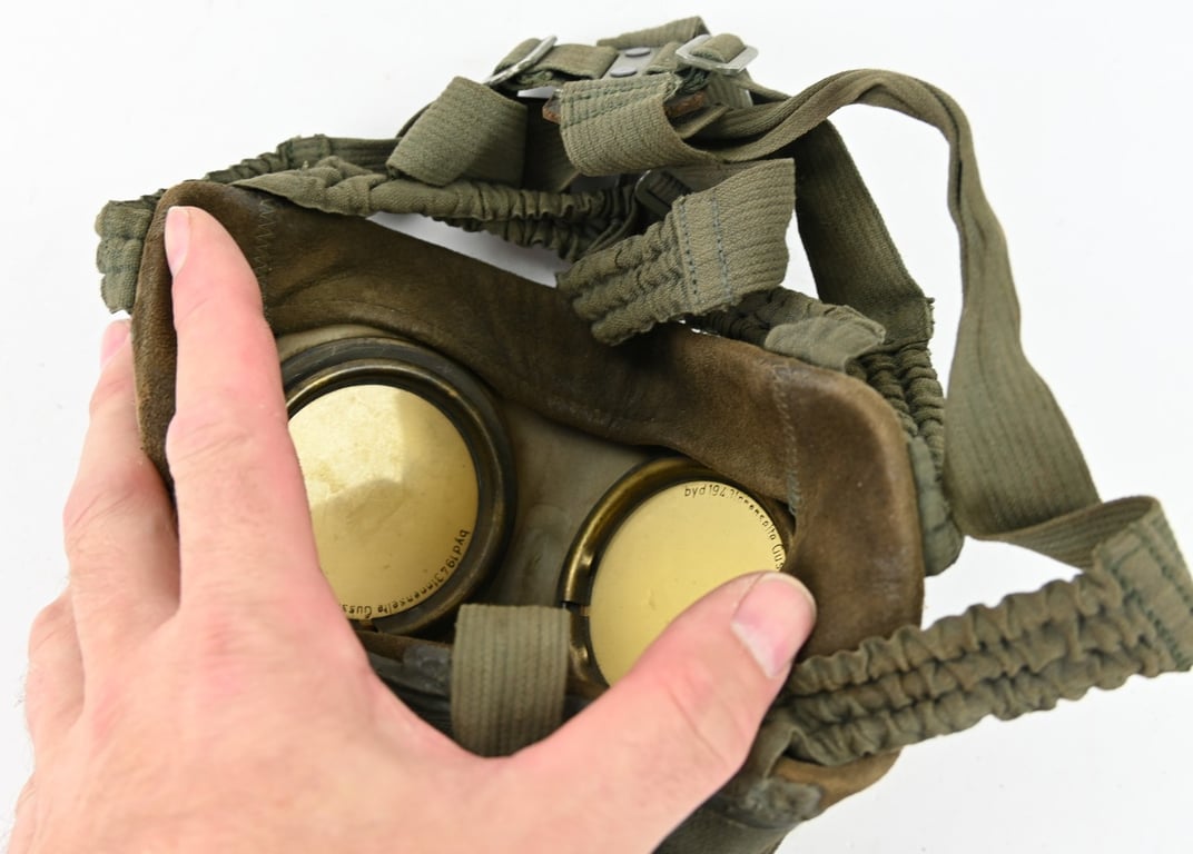German LS Gasmask & Cannister