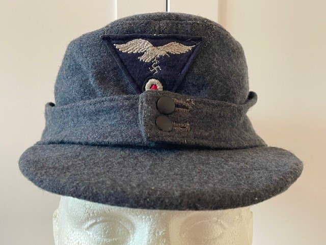 GERMAN WWII LUFTWAFFE M43 CAP DATED 1944.