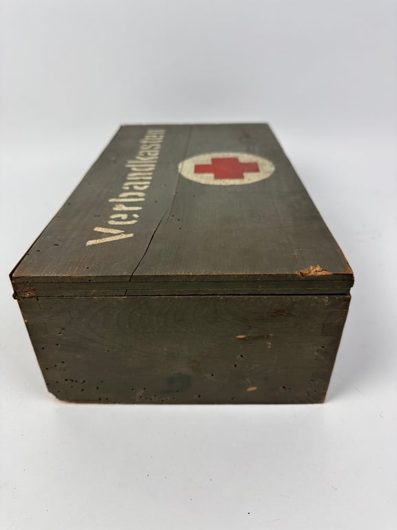 Wehrmacht Vehicle "VERBANDKASTEN"