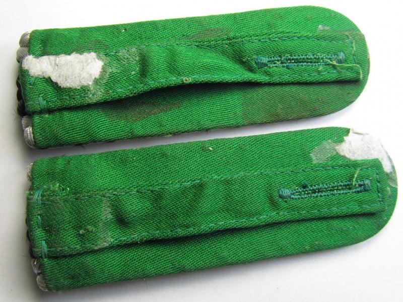 Fully matching - albeit clearly tunic-removed - pair of so-called: 'SS/SD'-related NCO-pattern shoulderboards (ie.: 'Schulterstücke für Unterführer im SD o. Sicherheitsdienst') as used by an SD-official with the rank of: 'SS-Scharführer'