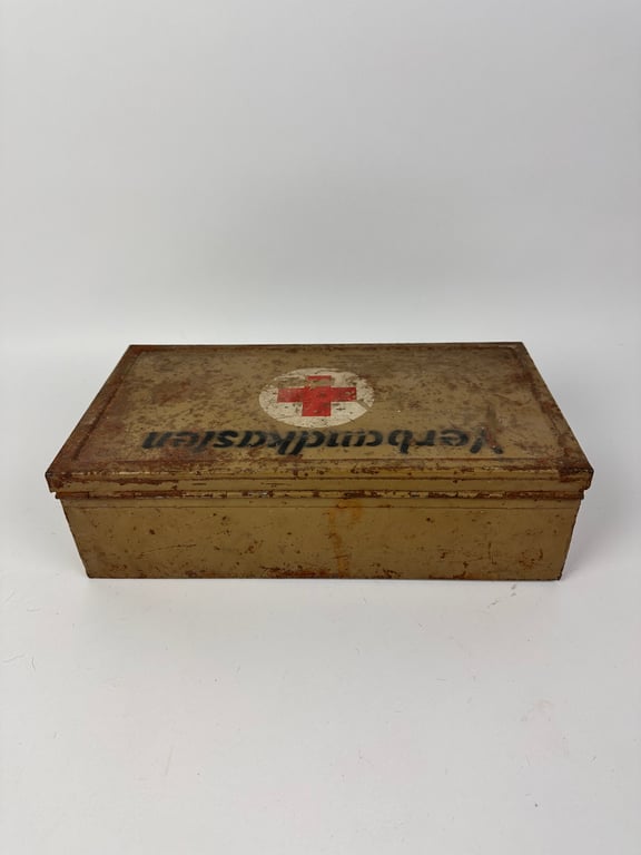 WW2 German 'Verbandkasten' First Aid Box In Tan