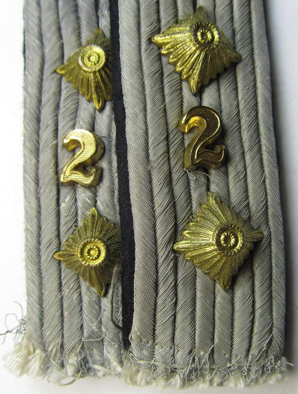 Neat - and fully matching! - pair of 'cyphered', WH (Heeres) officers'-type shoulderboards as was intended for - and clearly used by! - a: 'Hauptmann des Pionier-Bataillons 2'