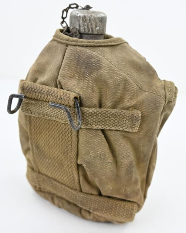 US M-1941 Cavalry/Paratrooper Canteen