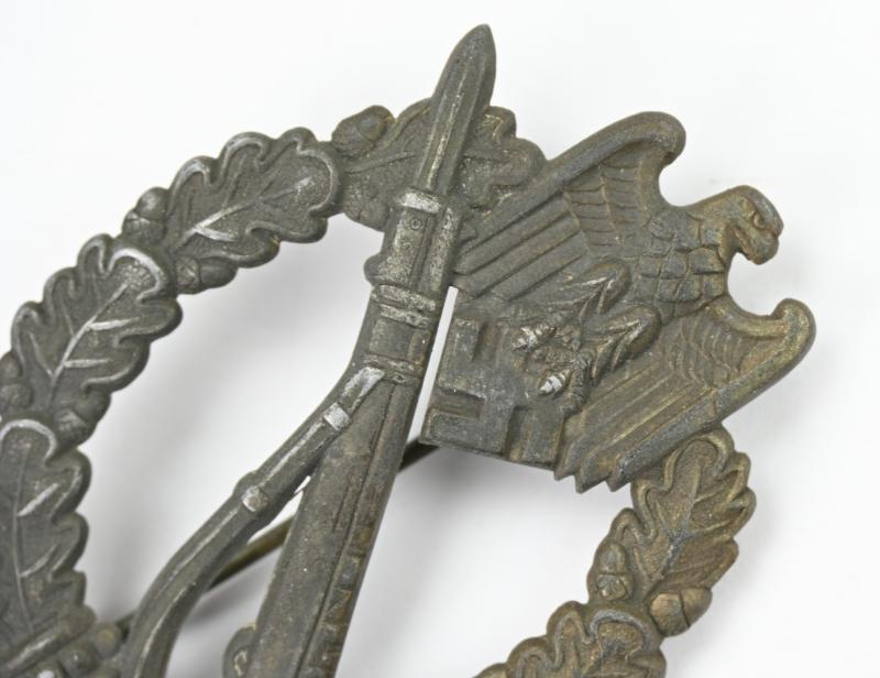 German Infantry Assault Badge in SIlver 'Hollowback'