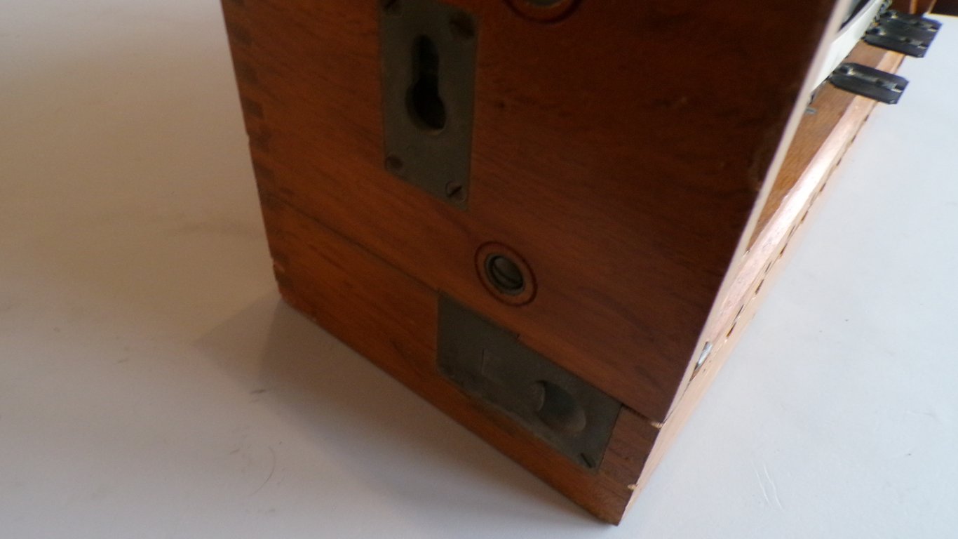 Kleiner klappenschrank zu 10 leitungen