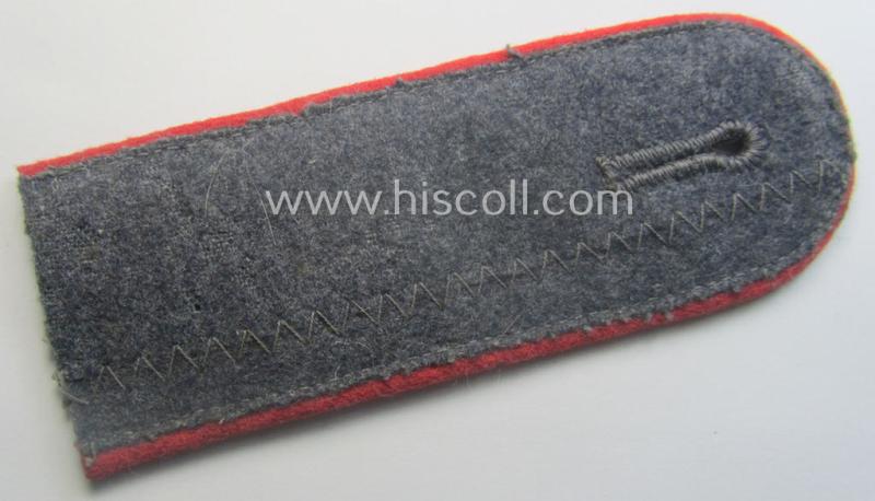 Unususal - and neatly 'cyphered'! - single WH (Luftwaffe) EM-type shoulderstrap: 'Soldat des Festungs-Flakartillerie-Abtlgs o. Rgts. 32'