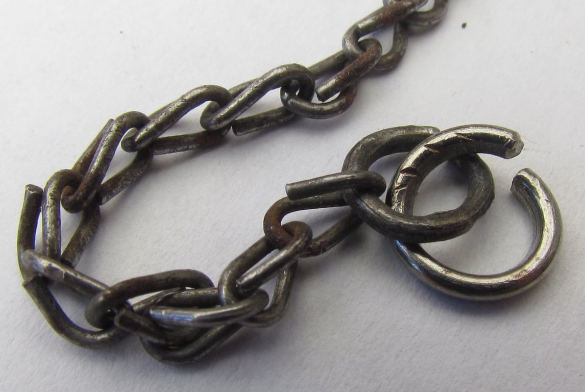 State Criminal Police (Staatliche Kriminalpolizei) ID disc hanger with chain