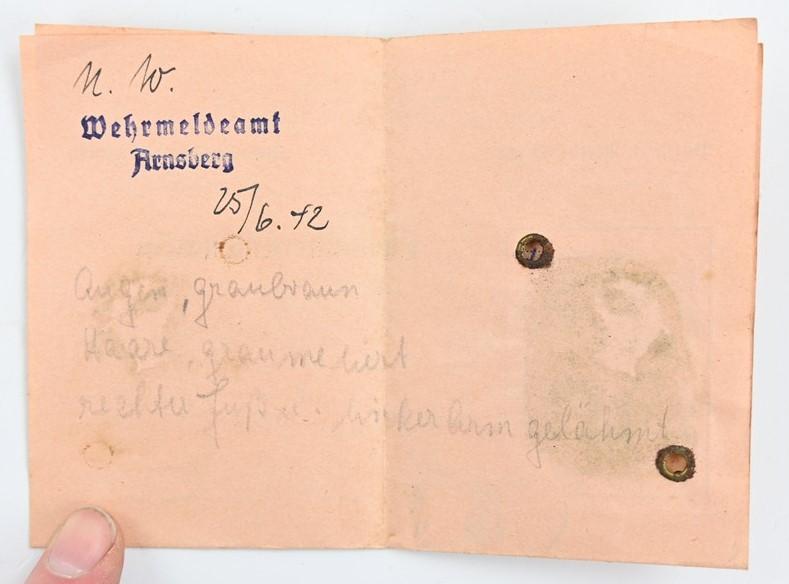 German WH Wehrpass and Document 'Heinrich Hamburgs'