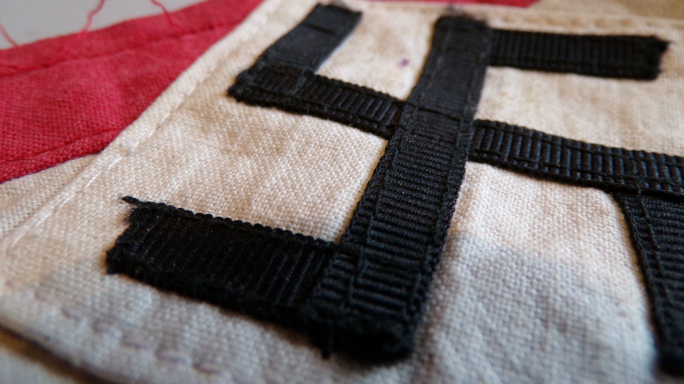 (HJ) Multi-Piece Cotton Armband - 'Prag-Gbell'