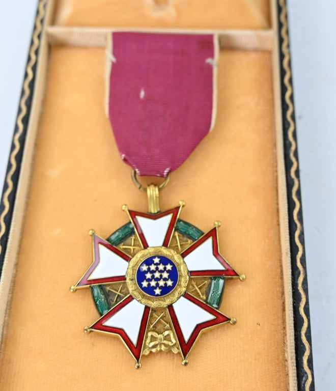 US WW2 Named Legion of Merit in Case