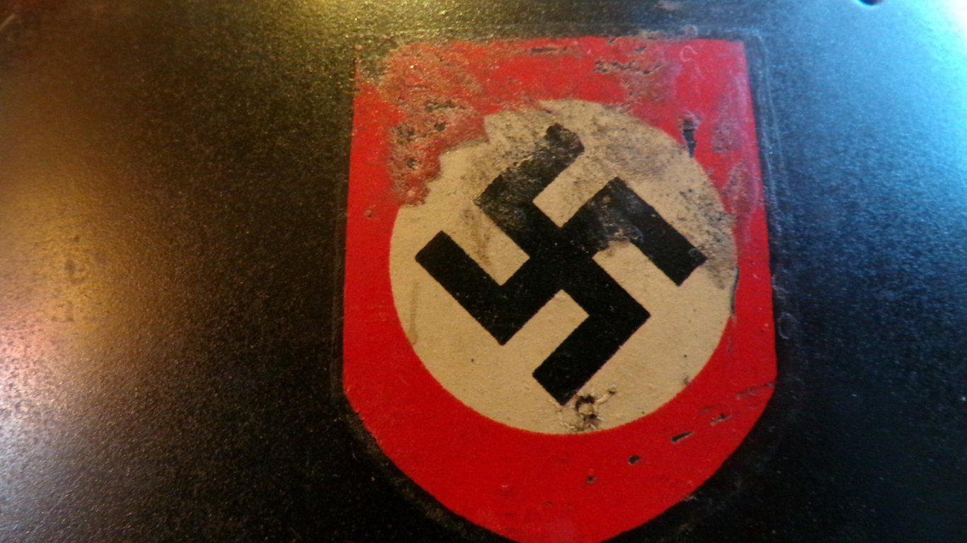 M34 Feuerschutz Polizei helmet by Quist