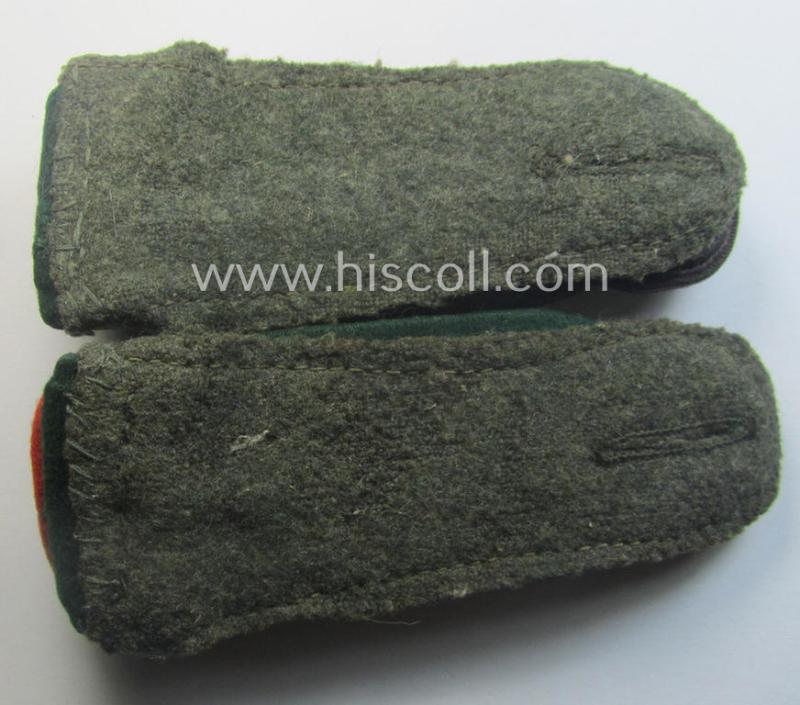 Truly used pair of WH (Luftwaffe) NCO-type shoulderboards as intended for a medium-ranked, administrative-official (ie. NCO) having the rank of: 'Oberfeldwebel' (ie.: 'Beambter des mittleren Dienstes')