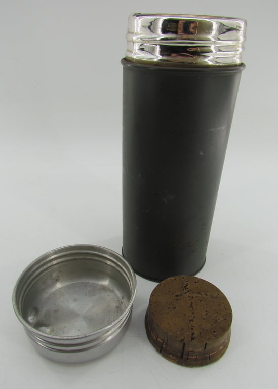 Wehrmacht Thermos Flask (Isolierflasche) – WaA Marked
