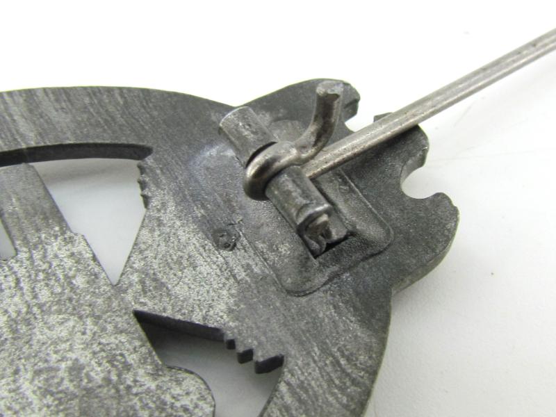 Panzer assault badge in silver  ( Pillow crimp )