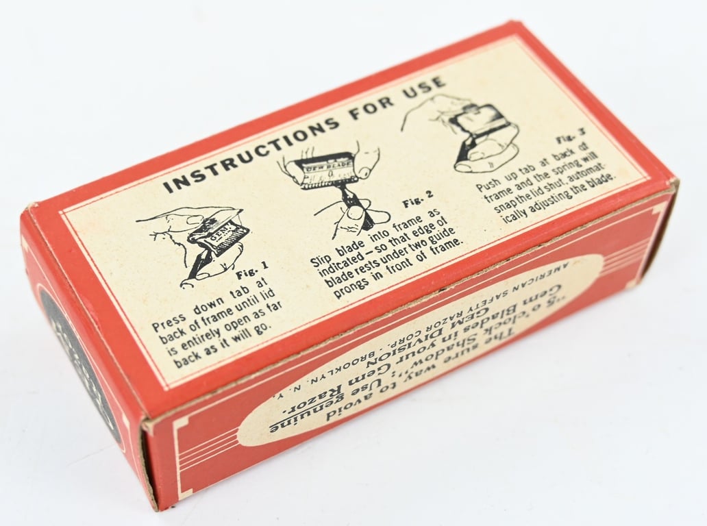 US WW2 GEM Safety Razor in Box