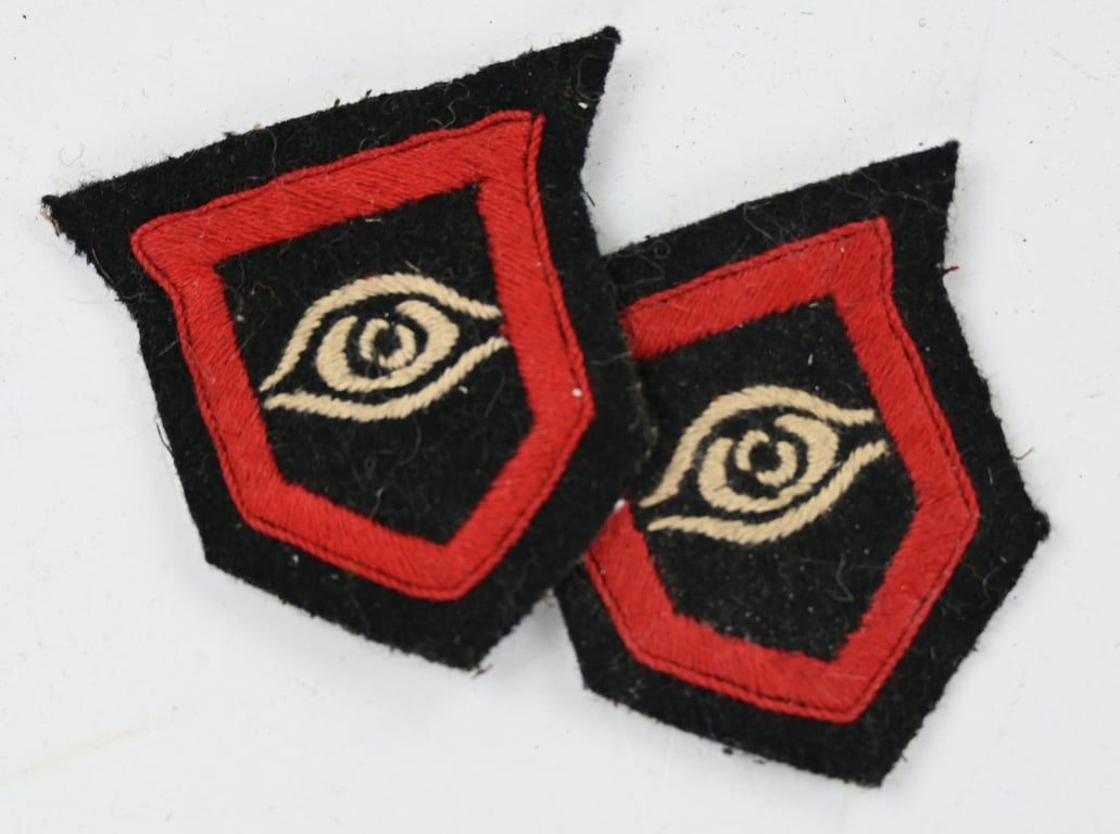 British WW2 Irish Guards Insignia Set