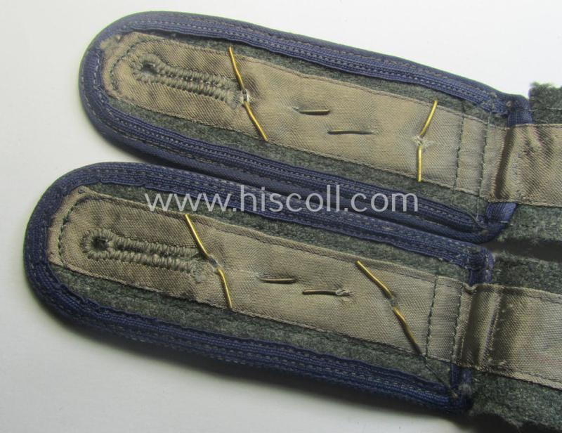 Pair of WH (Heeres) 'M44'-styled (ie. 'simplified' and/or neatly 'cyphered'!) NCO-type shoulderstraps: 'Oberfeldwebel eines Sanitäts-Rgts. o. Abtlgs.'