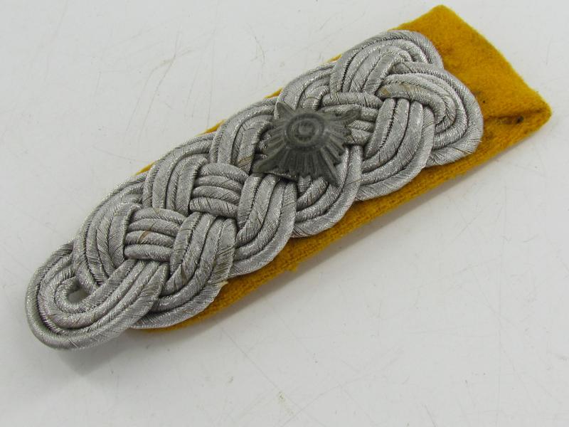 Luftwaffe Oberstleutnant Shoulder Board