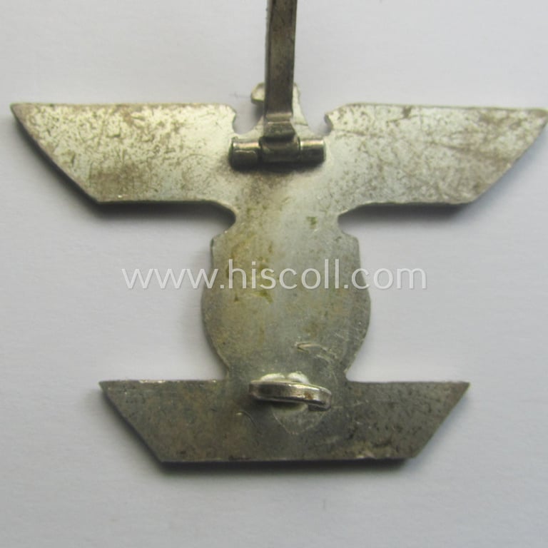 Attractive - and rarely seen! - example of a: 'Wiederholungsspange zum EK I. Klasse' (or: bar to the WWI IC first-class) as was produced by the maker (ie. 'Hersteller'): 'B.H. Mayer's Kunstprägeanstalt'