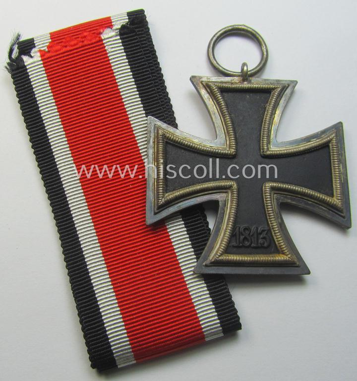 'Eisernes Kreuz II. Klasse' being a maker- (ie. '55'-) marked example by the maker (ie. 'Hersteller'): 'J.E. Hammer & Söhne'