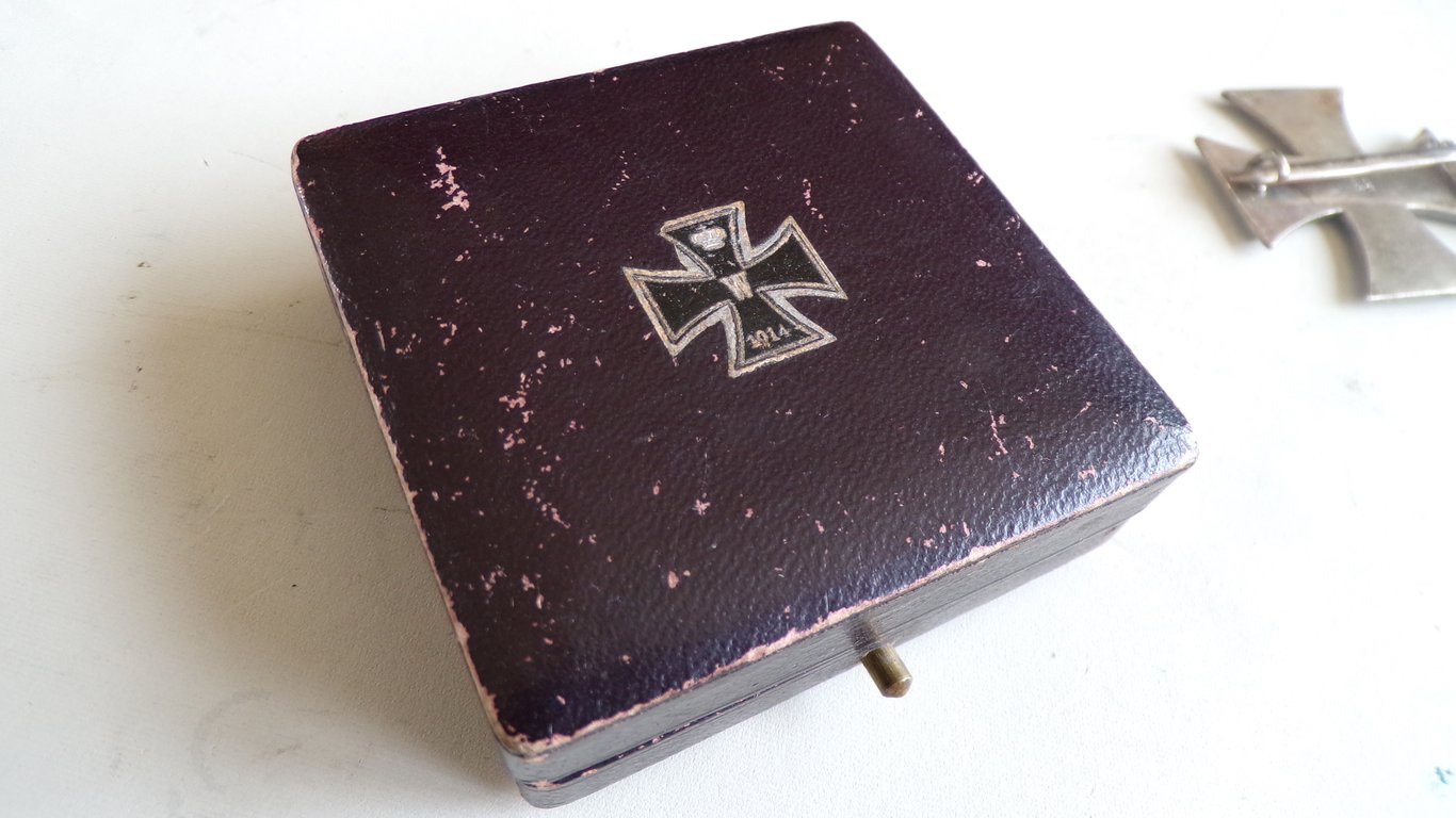 Prussian EK 1st Class 1914  CD 800