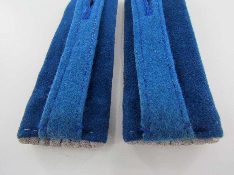 Wehrmacht Administrative  Zahlmeister's Shoulder Boards
