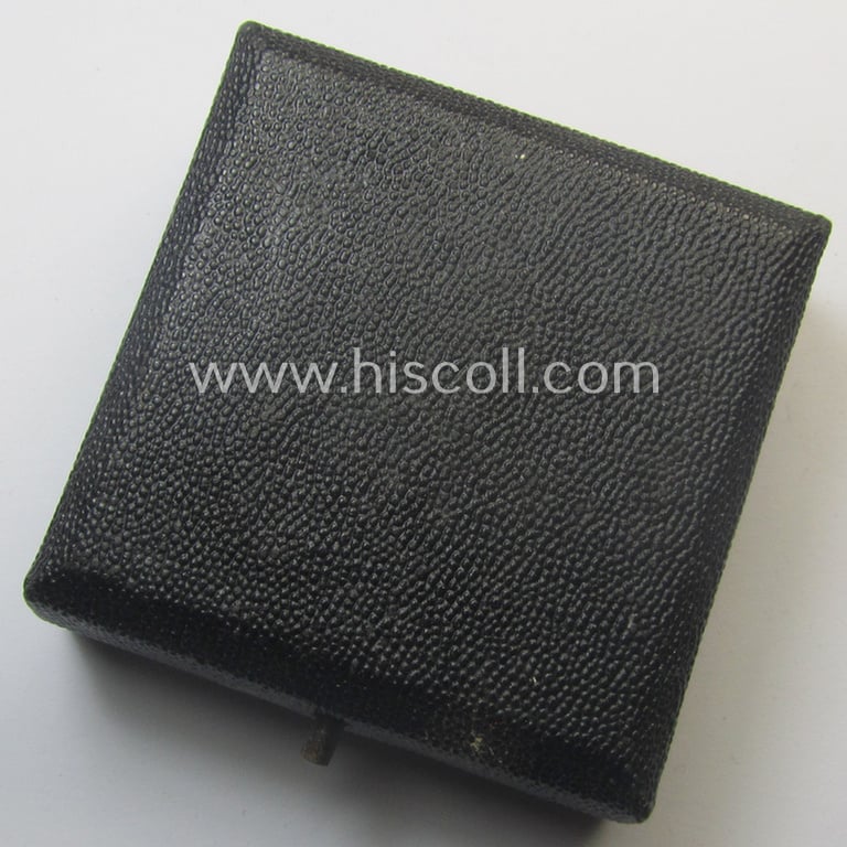 Reddish-copper-toned, 'Reichsnährstand'- (ie. 'RNSt.'-) related, commemorative-award-plaque entitled: '2. Reichsnährstands-Austellung - Blut und Boden - Hamburg 1935 - Butter' and that comes stored in its period etui