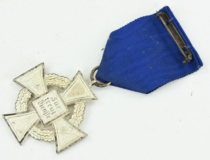 German 25 Years Faithful Service Medal in box