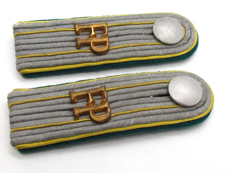 Wehrmacht Feldpost officer’s insignia in rank Feldpostsekretär