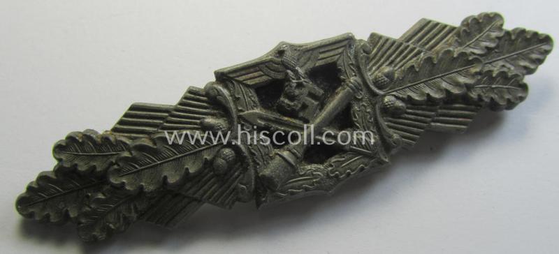 'Nahkampfspange in Bronze' (or: bronze-class close-combat clasp ie. CCC) being a maker- (ie. 'F.&B.-L.'-) marked- and/or minimally converse-shaped specimen as was produced by the maker- (ie. 'Hersteller') 'Funcke u. Brüninghaus'