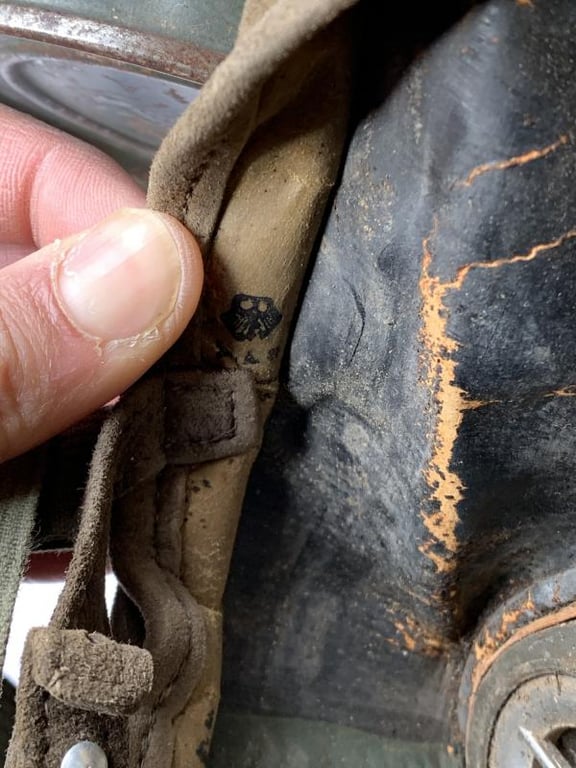 WH (Heer) M30 Gasmask and Canister