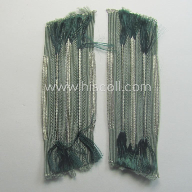 Neat - and fully matching! - pair of WH (Heeres) mid- (ie. later-) war-period- and/or: 'standard-issued'-pattern WH (Heeres) collar-tabs (or: 'Einheitskragenspiegel') being of the desirable 'generic-pattern'