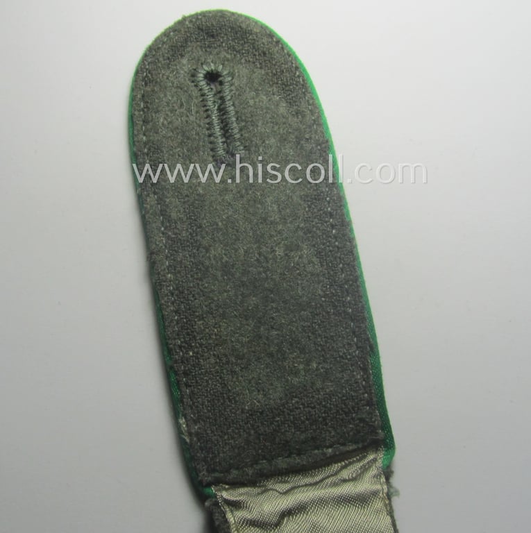 Single, 'M41- o. M43'-pattern WH (Heeres) EM-type shoulderstrap: 'Soldat der Jäger- o. Gebirgsjäger-Trpn.'