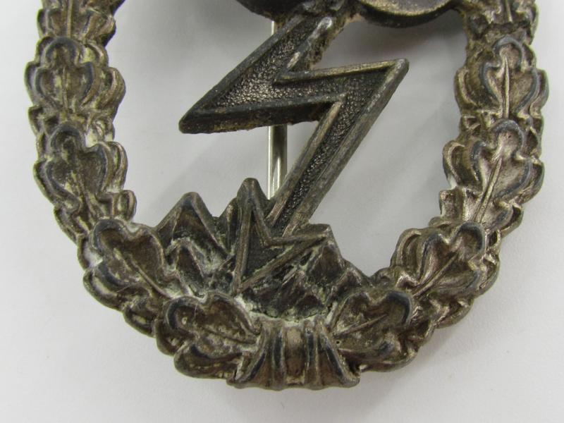 Luftwaffe Ground Assault Badge ( Juncker )