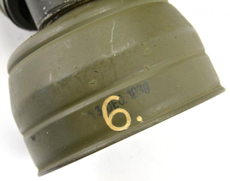 Dutch Gasmask with Cannister Type H