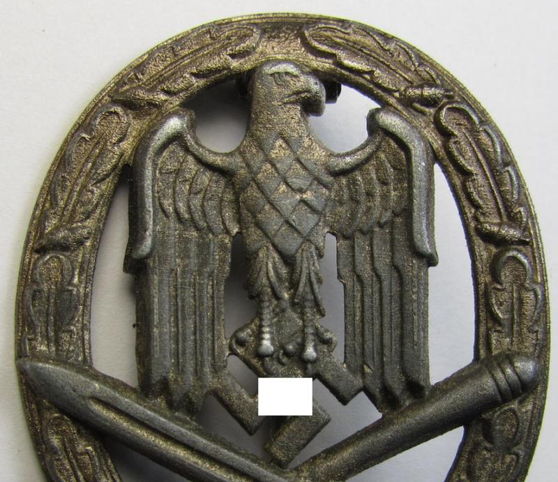 Superb - and actually scarely seen! - 'Allgemeines Sturmabzeichen' (or: General Assault Badge ie. GAB) being a non-maker-marked, typical zinc- (ie. 'Feinzink') 'cut-out swastika'-variant as was produced by the: 'Gebr. Wegerhoff'-company