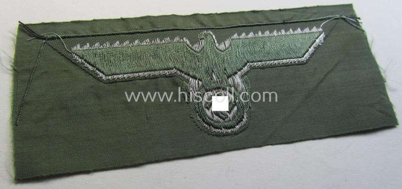 Attractive, WH (Heeres) 'flatwire'-woven, officers'-type breast-eagle (ie. 'Brustadler für Offiziere') as was executed in bright-silverish-coloured braid as was intended for usage on the various officers'-pattern tunics