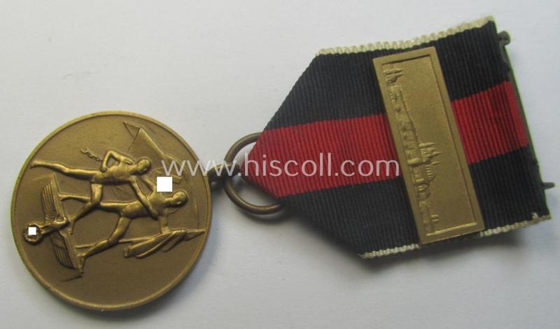 WH Czech-occupation- (ie. 'Anschluss'-) medal: '1. Oktober 1938' that comes with its period-attached 'PB-Spange' and that comes stored in its bordeaux-red-coloured- and/or non-maker-marked etui